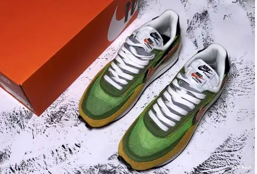 Nike BV0073-300 LD sacai Green Gusto  Waffle 0604